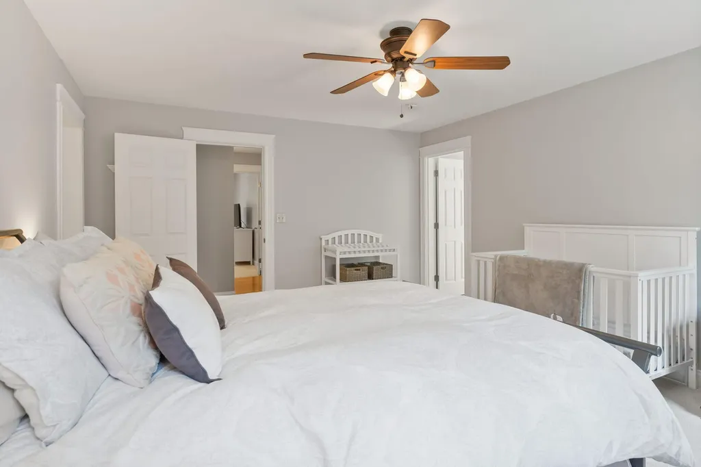 12 Freedom Road Scarborough ME 04074