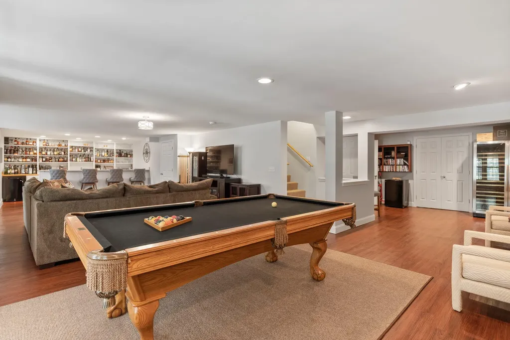 12 Freedom Road Scarborough ME 04074