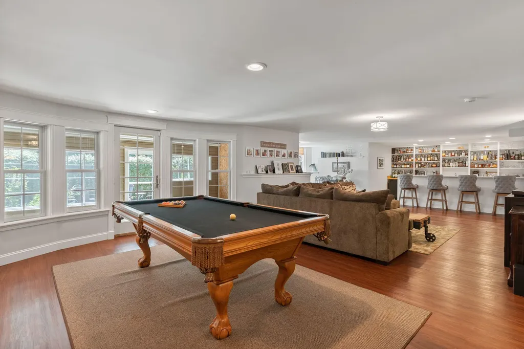 12 Freedom Road Scarborough ME 04074