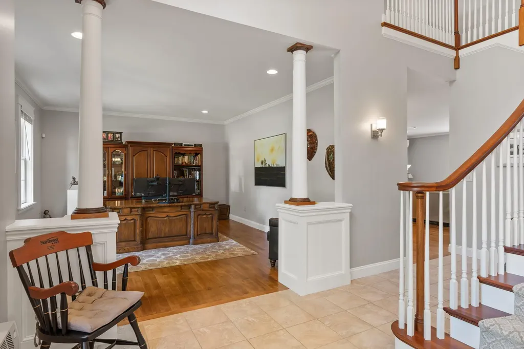 12 Freedom Road Scarborough ME 04074