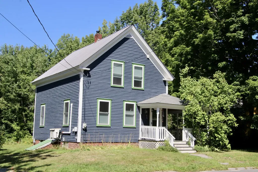 819 Main Street Monmouth ME 04259