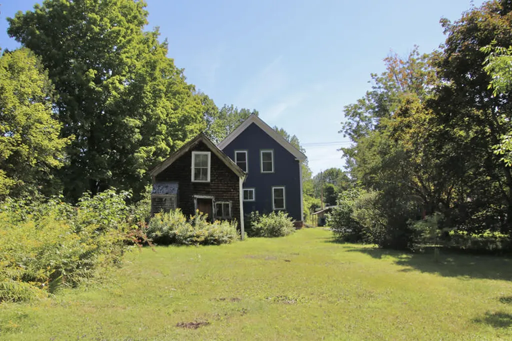 819 Main Street Monmouth ME 04259
