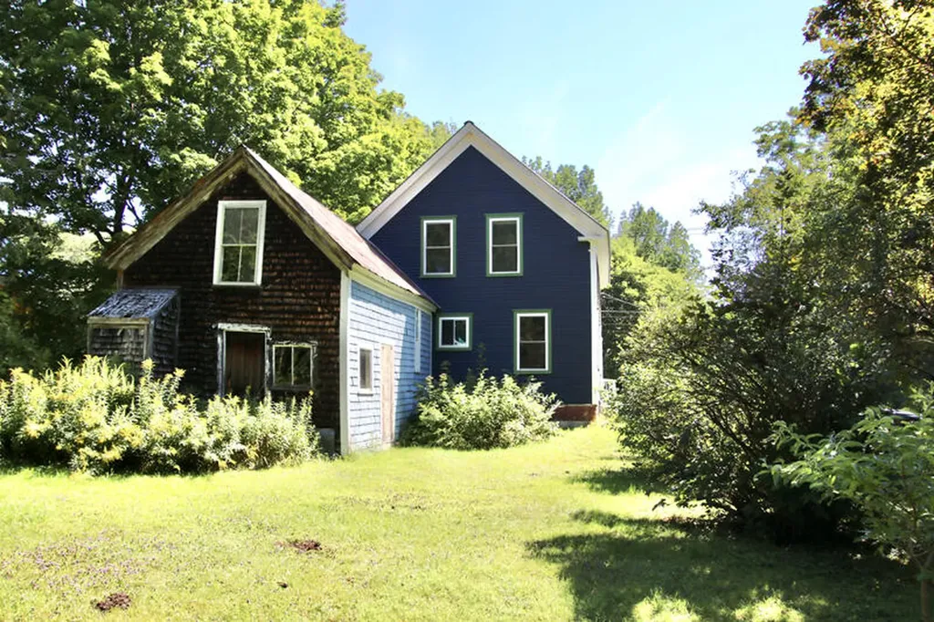 819 Main Street Monmouth ME 04259