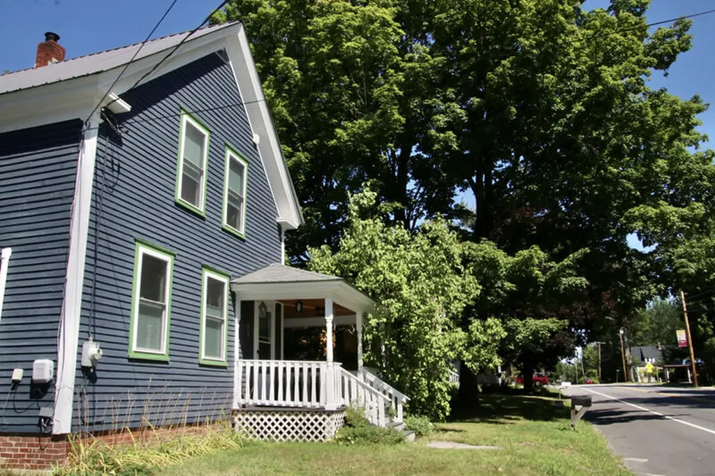 819 Main Street Monmouth ME 04259