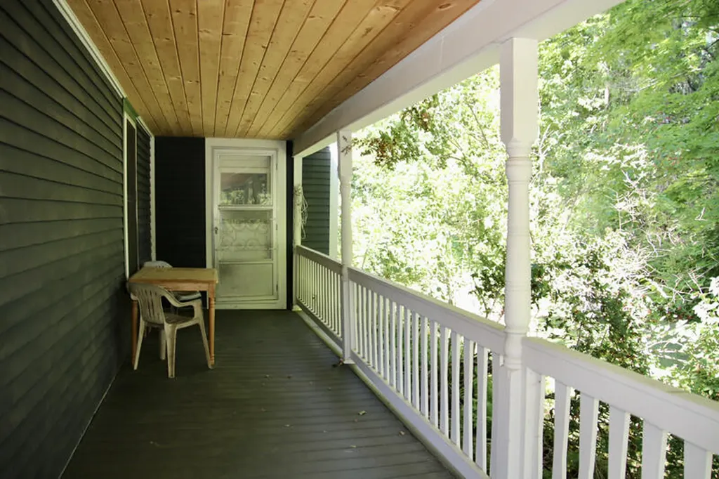 819 Main Street Monmouth ME 04259