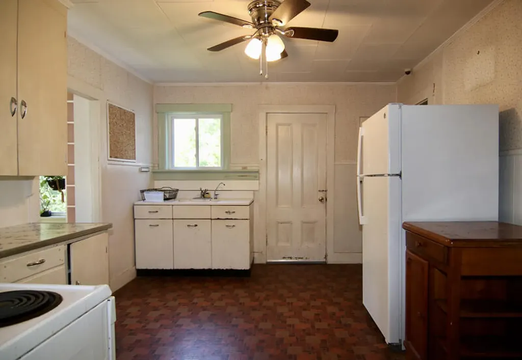 819 Main Street Monmouth ME 04259
