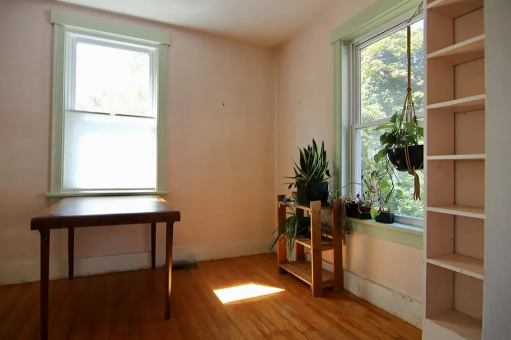 819 Main Street Monmouth ME 04259