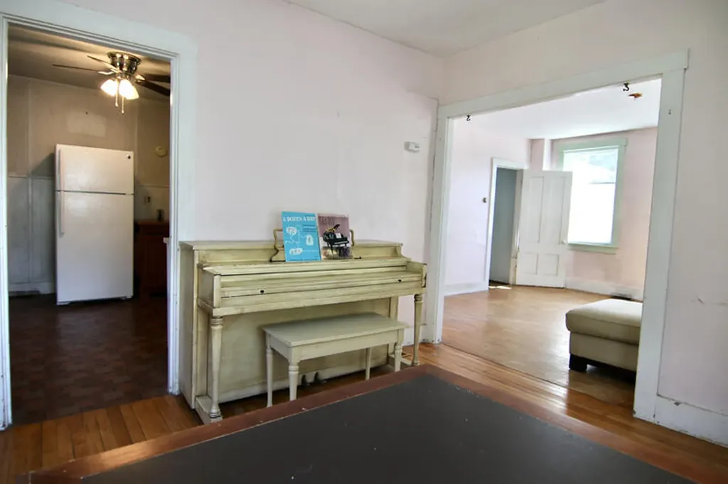 819 Main Street Monmouth ME 04259