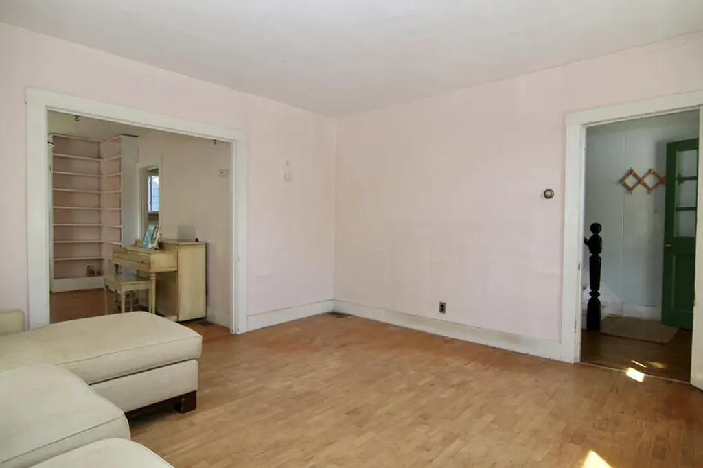 819 Main Street Monmouth ME 04259