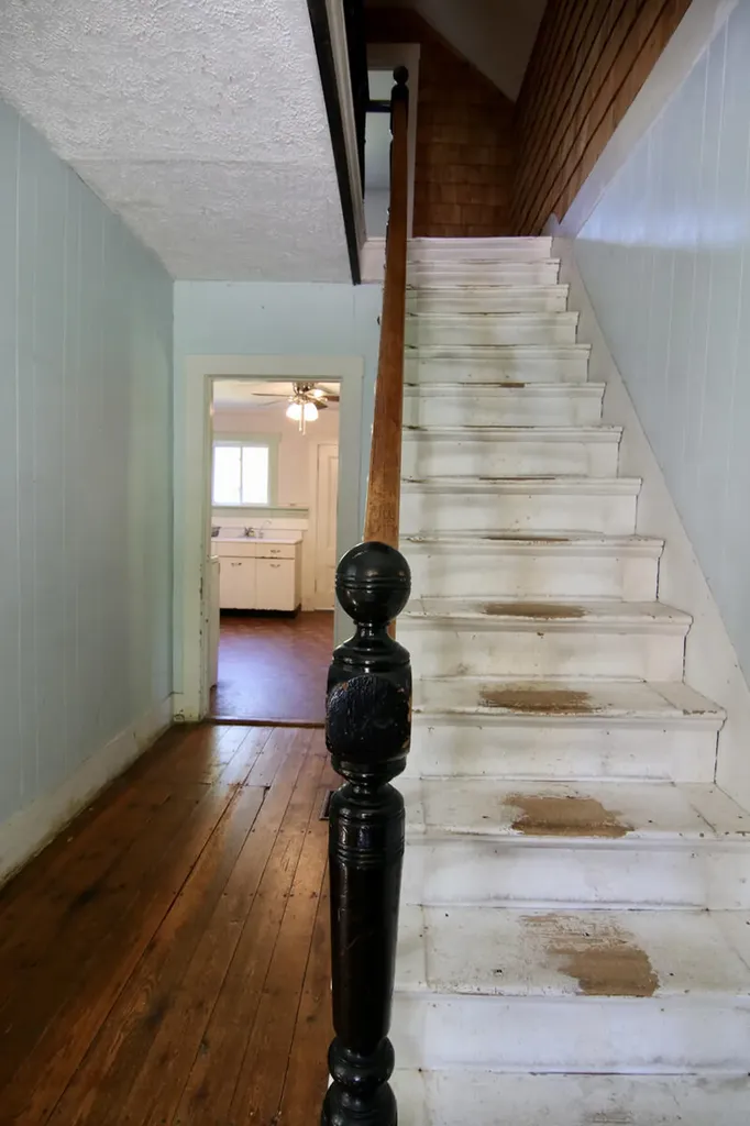 819 Main Street Monmouth ME 04259