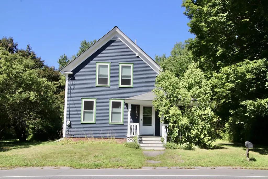 819 Main Street Monmouth ME 04259