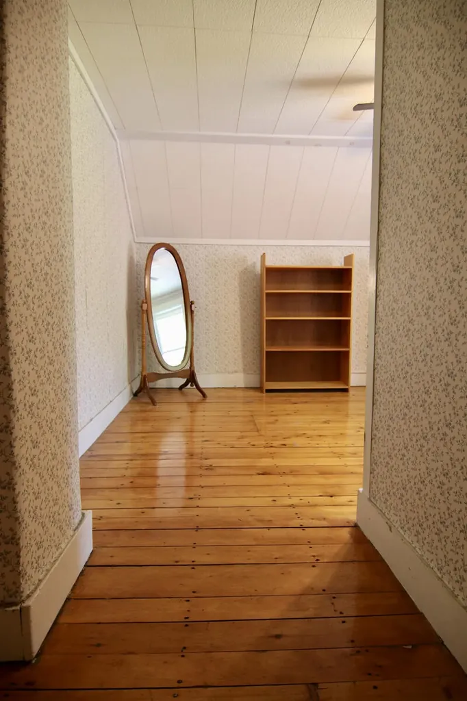 819 Main Street Monmouth ME 04259
