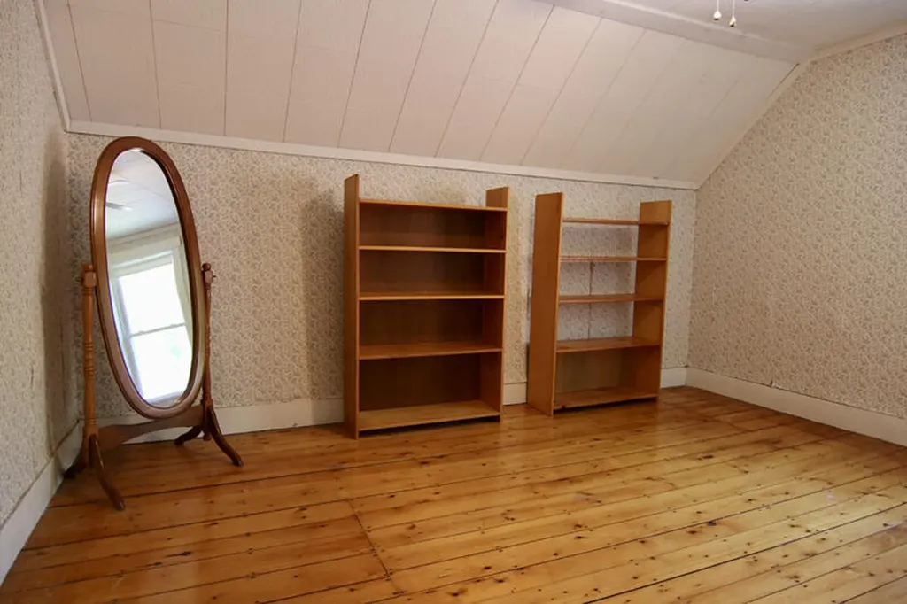 819 Main Street Monmouth ME 04259