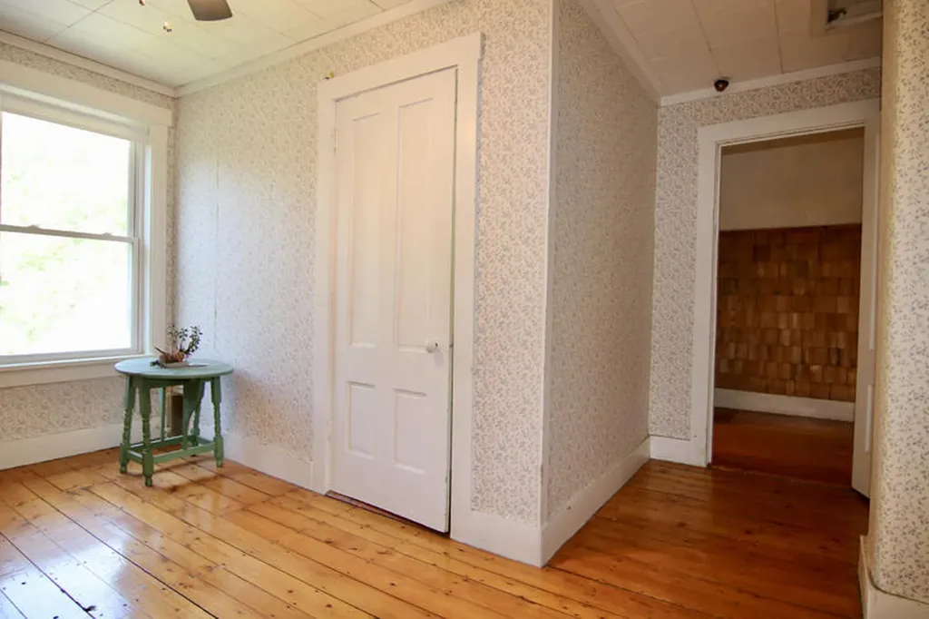 819 Main Street Monmouth ME 04259