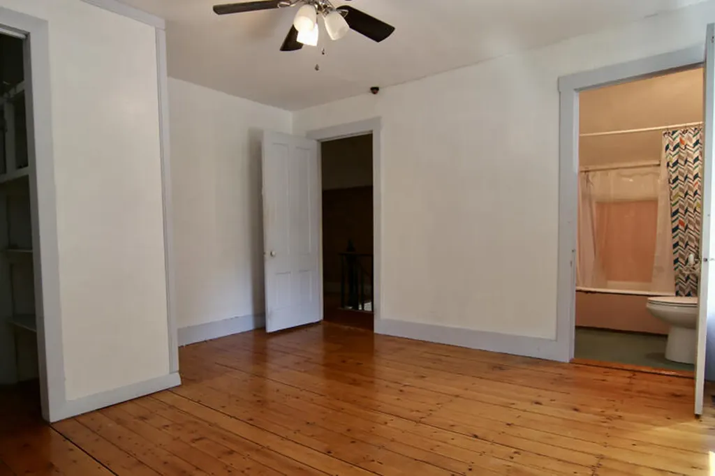 819 Main Street Monmouth ME 04259