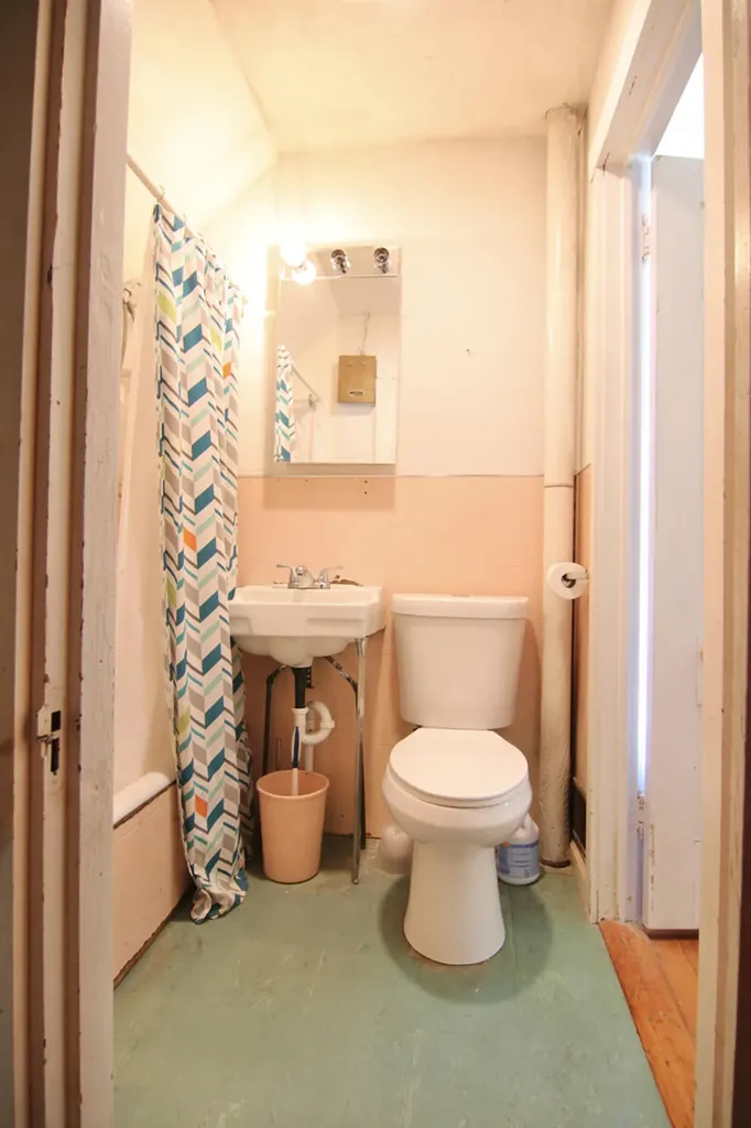 819 Main Street Monmouth ME 04259