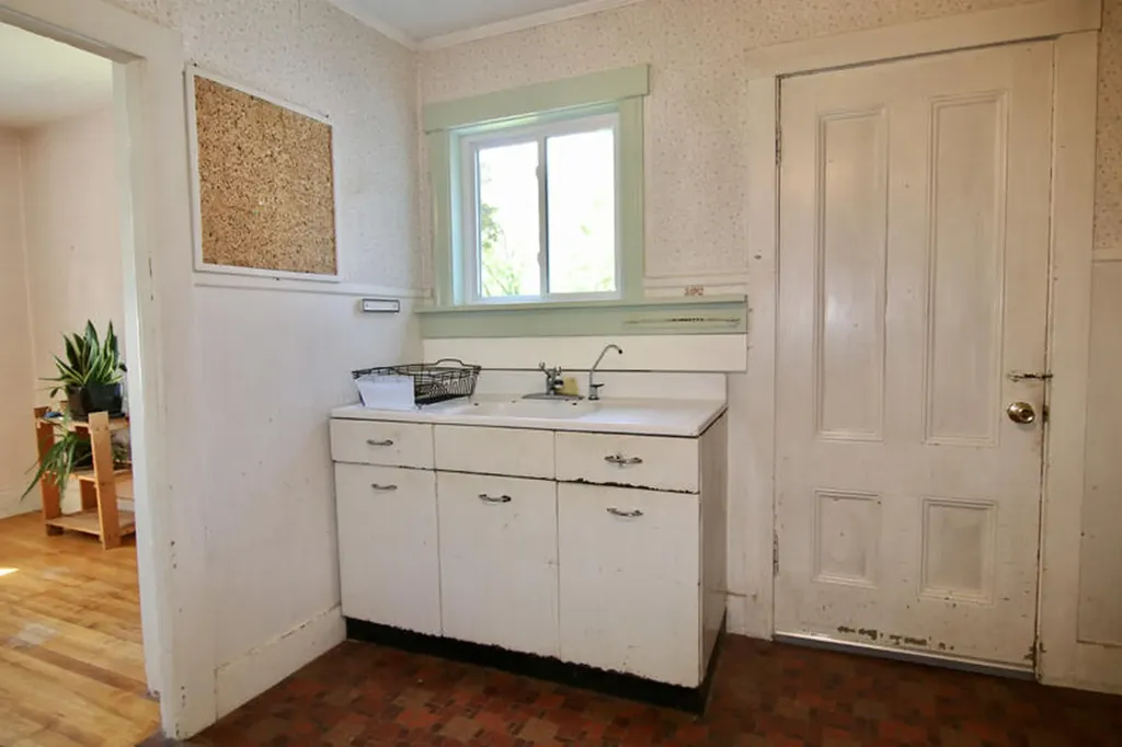 819 Main Street Monmouth ME 04259