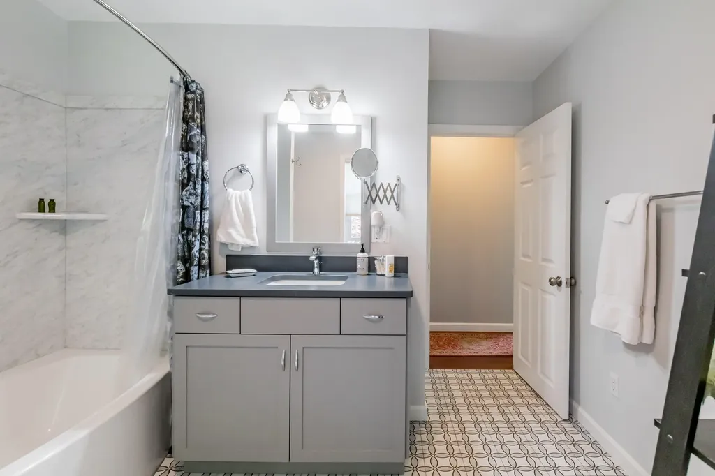 75 Goose Rocks Road Kennebunkport ME 04046