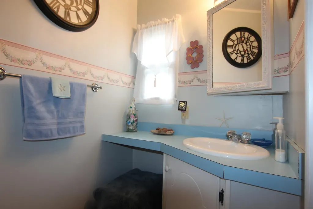 26 Begin Terrace Sabattus ME 04280