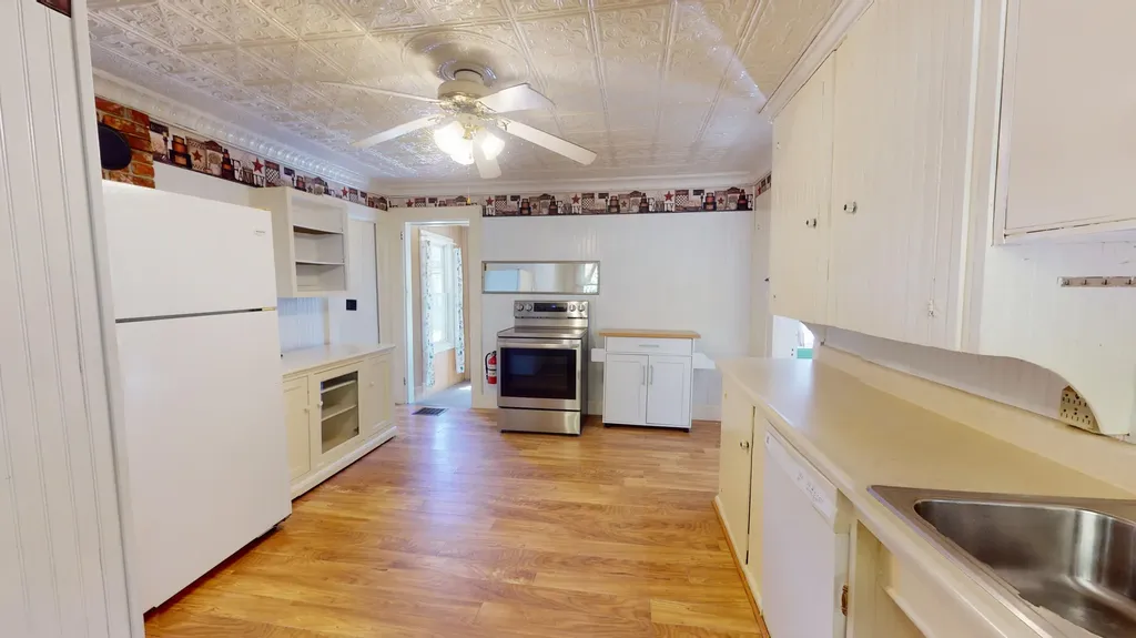28 Summit Street Woodstock ME 04219