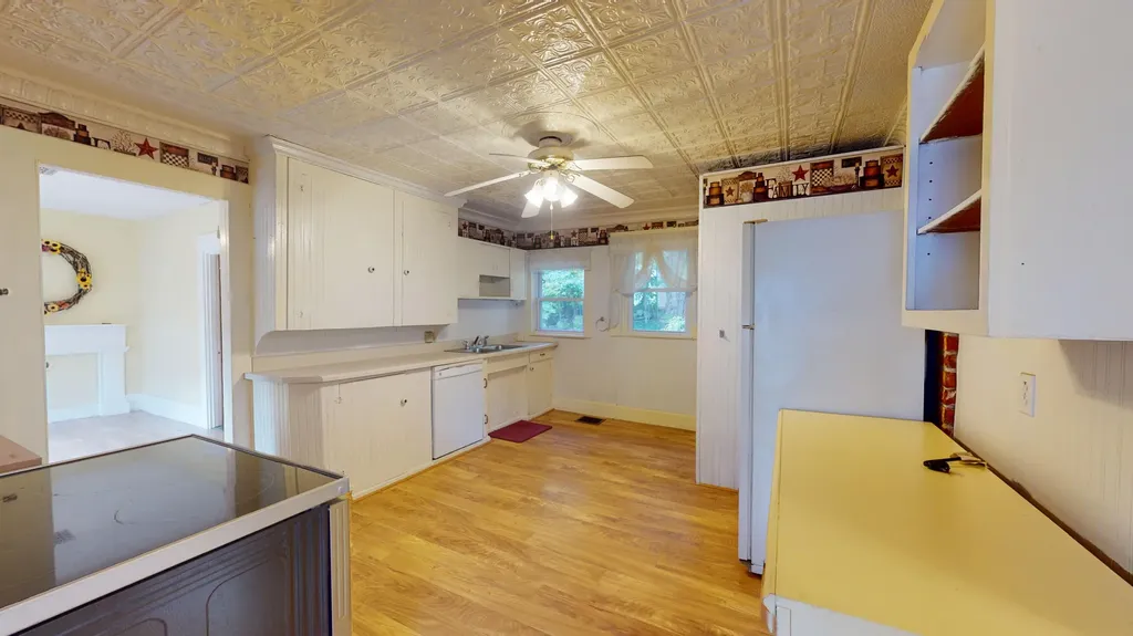 28 Summit Street Woodstock ME 04219