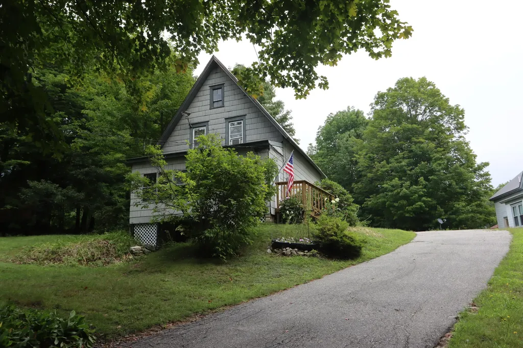 28 Summit Street Woodstock ME 04219