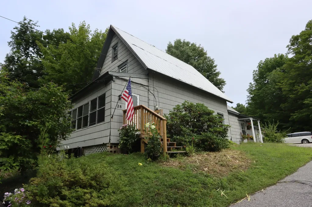 28 Summit Street Woodstock ME 04219