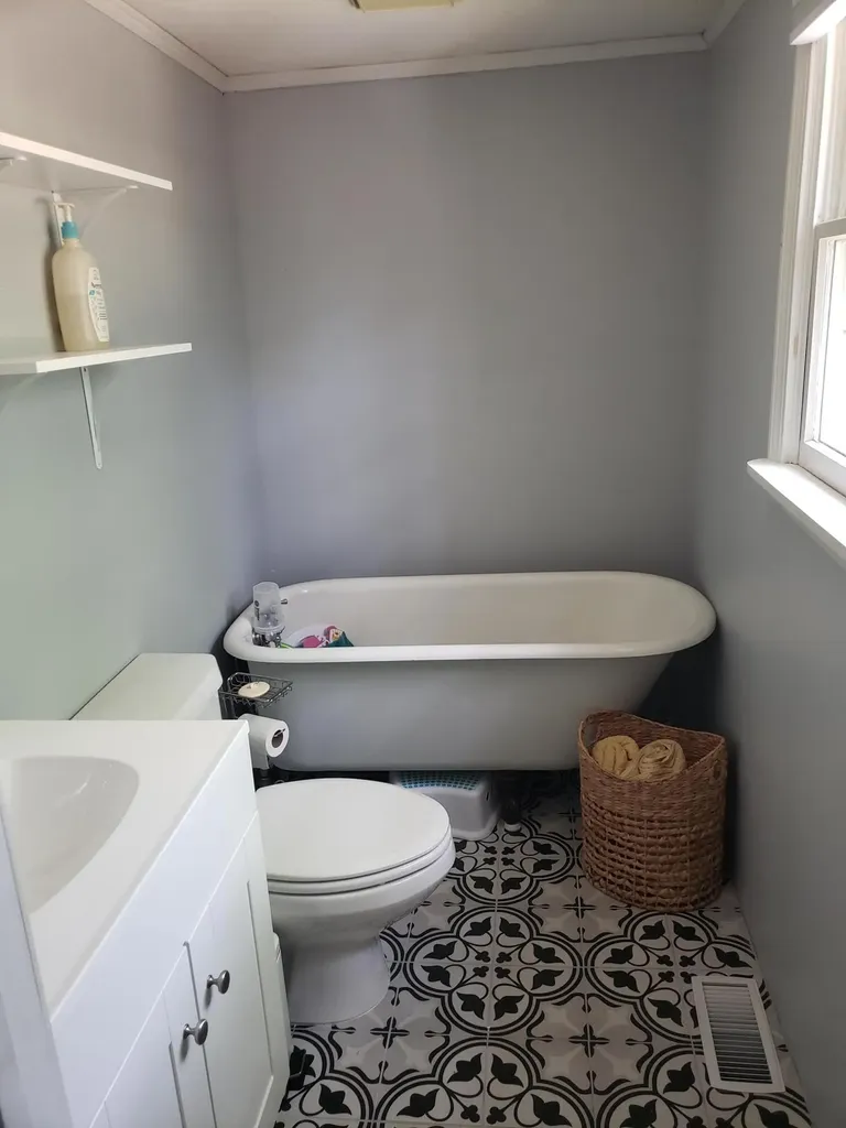 53 Lakeside Drive Livermore ME 04253