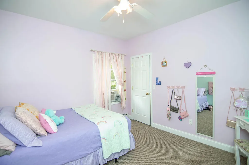 11 St James Place Lewiston ME 04240