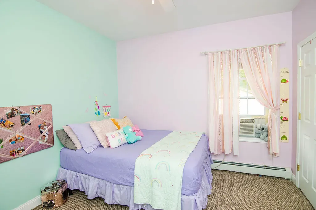 11 St James Place Lewiston ME 04240