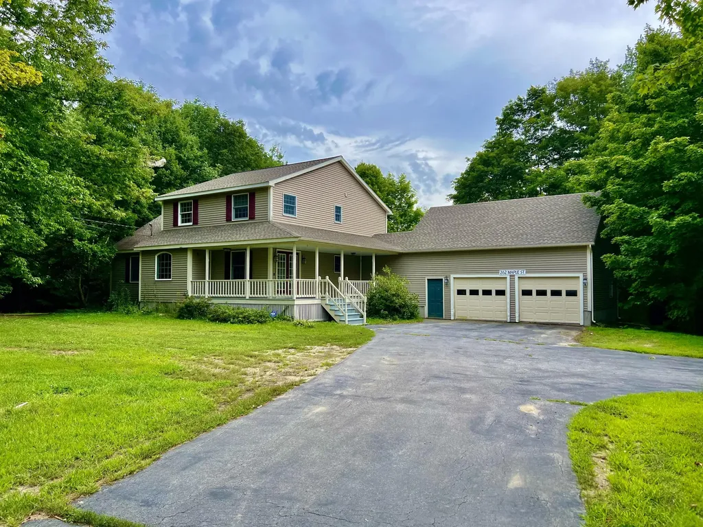 262 Maple Street Farmingdale ME 04344