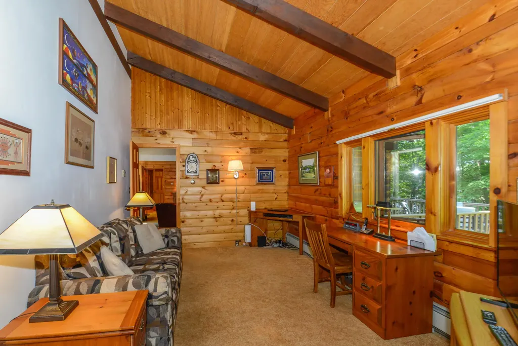 23 Crescent Shore Road Raymond ME 04071