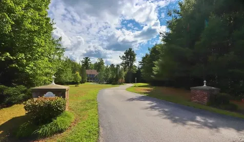 37 Jillian Way Glenburn ME 04401