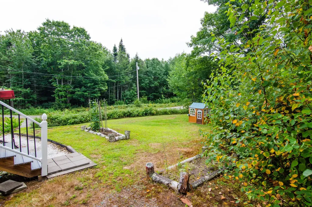 48 Branch Drive Cushing ME 04563