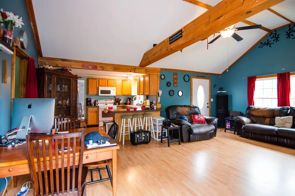 48 Branch Drive Cushing ME 04563