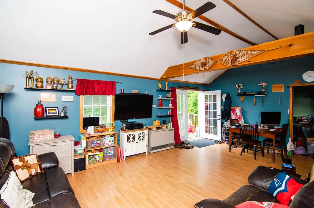48 Branch Drive Cushing ME 04563