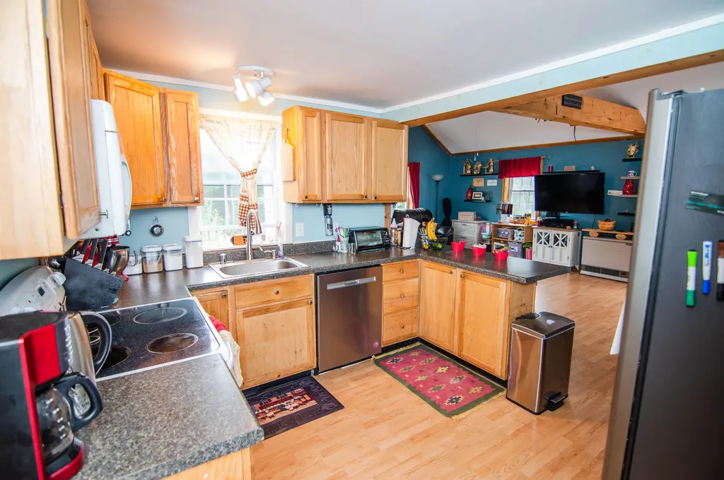 48 Branch Drive Cushing ME 04563