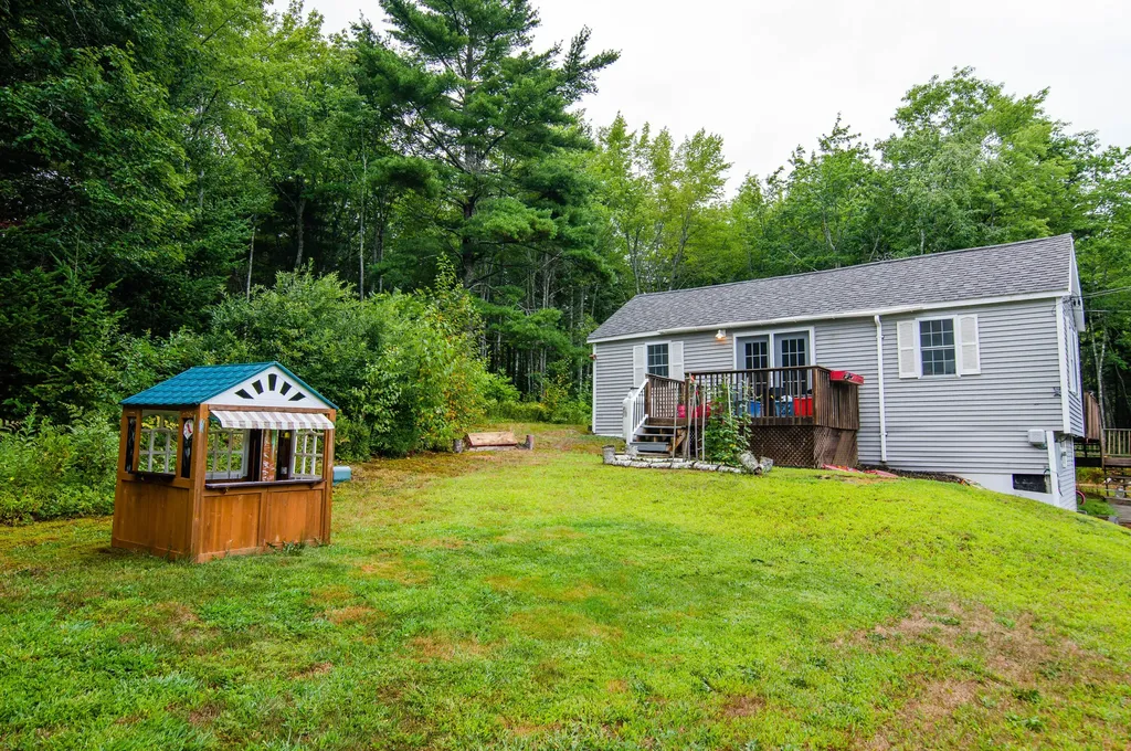 48 Branch Drive Cushing ME 04563