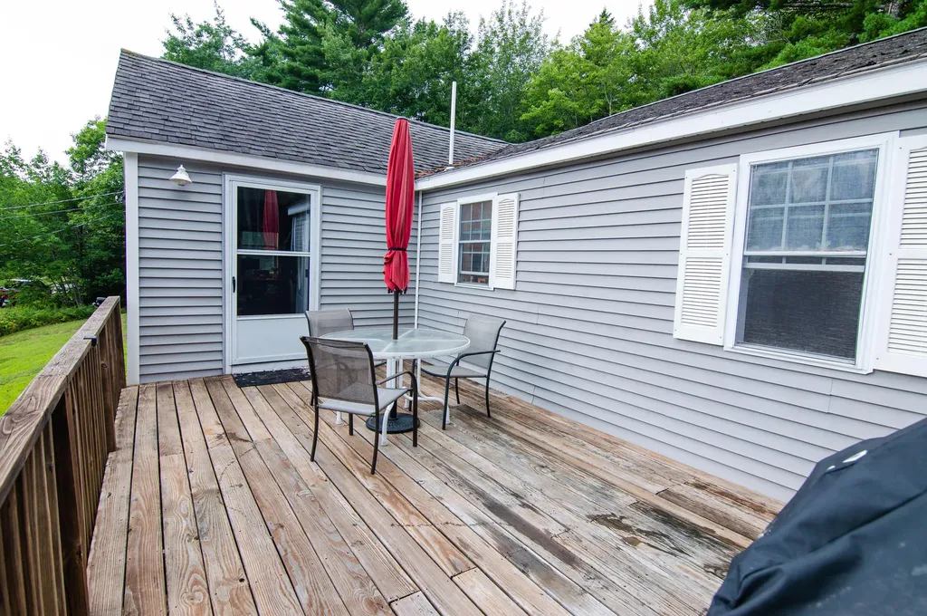 48 Branch Drive Cushing ME 04563