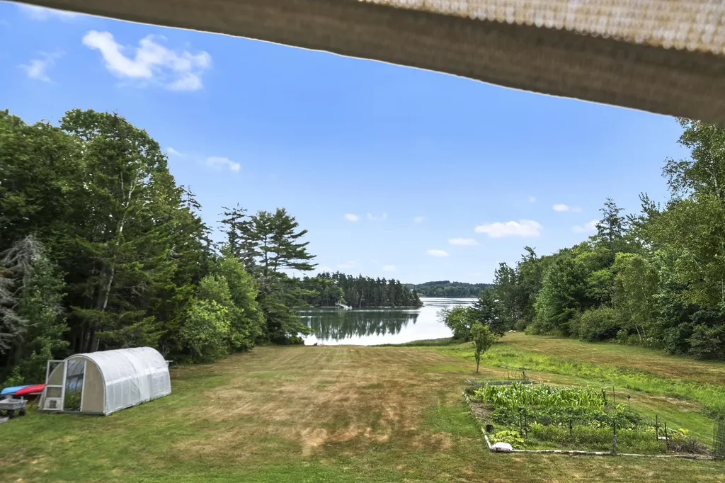 151 Cushing Road Friendship ME 04547