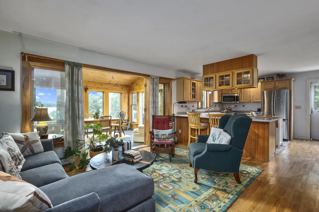 151 Cushing Road Friendship ME 04547