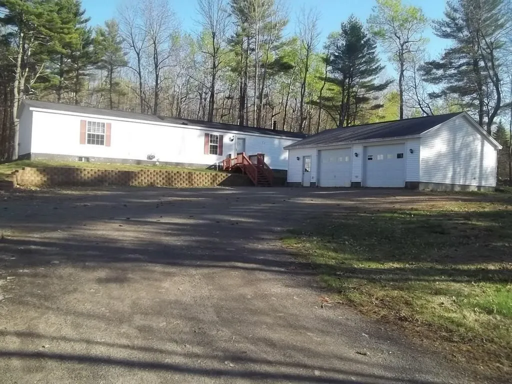 2231 Middle Road Sidney ME 04330