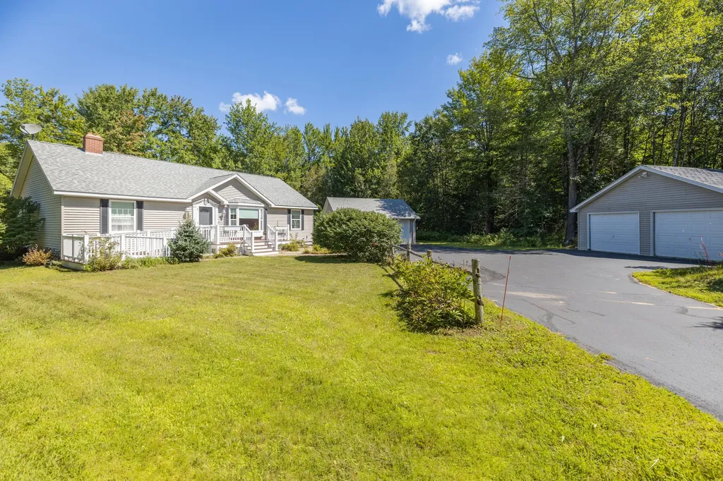 47 Spikehorn Way Turner ME 04282