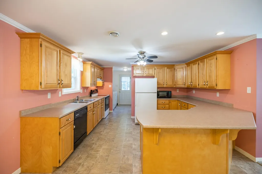 47 Spikehorn Way Turner ME 04282