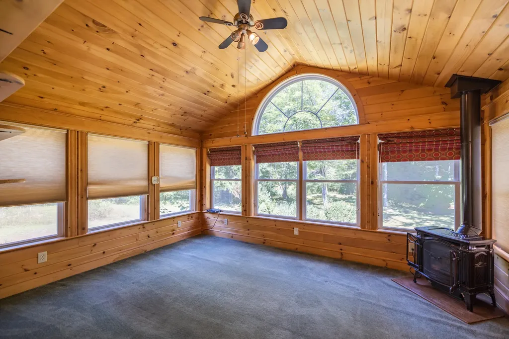 47 Spikehorn Way Turner ME 04282