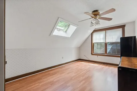 8 Susan Lane Falmouth ME 04105