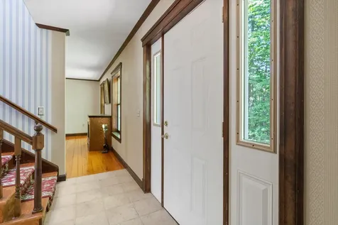 8 Susan Lane Falmouth ME 04105