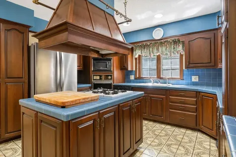 8 Susan Lane Falmouth ME 04105
