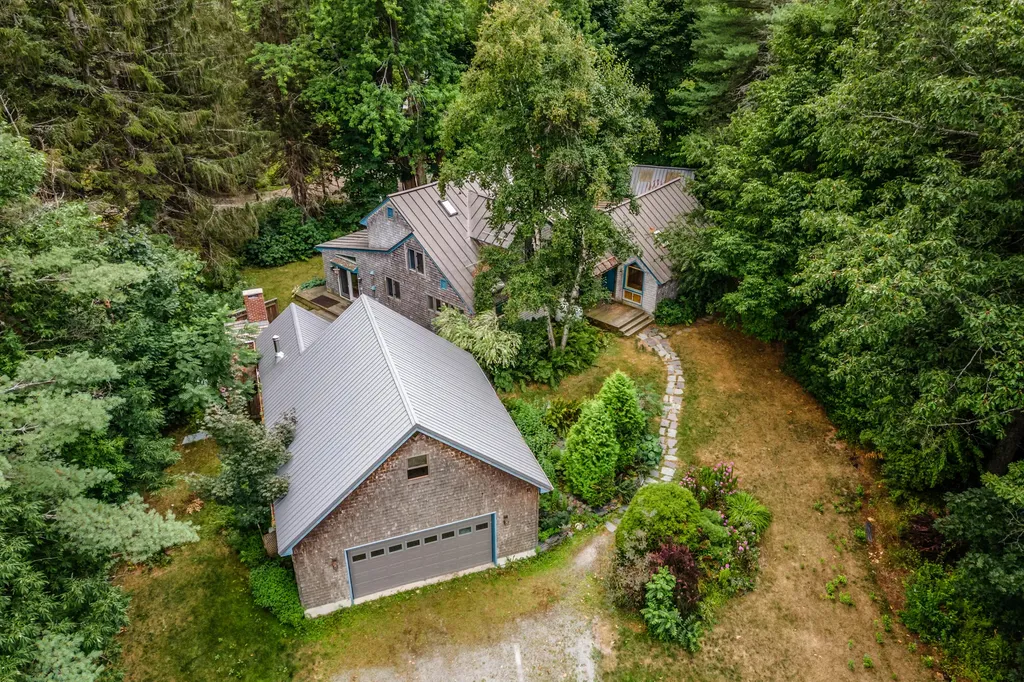 5 Willow Drive Orono ME 04473
