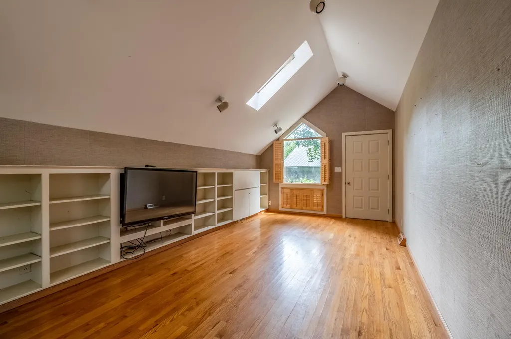 5 Willow Drive Orono ME 04473